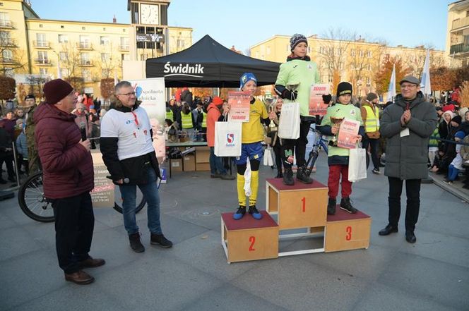 Mali i duzi pobiegli dla Polski! Druga edycja Ulicznych Biegów Niepodległości