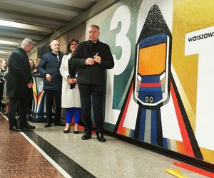 30 lat metra w Warszawie. Odsłonięcie mozaiki