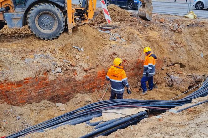  Odkopali dawną zajezdnię konno-tramwajową. Niezwykłe znalezisko podczas budowy trasy tramwajowej do Wilanowa