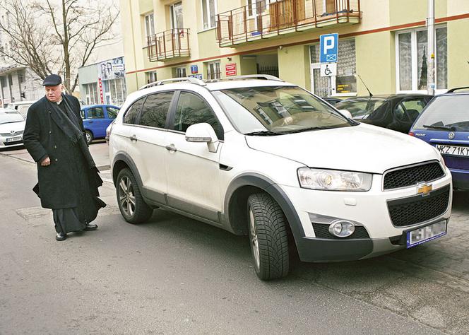 Rewia biskupich limuzyn