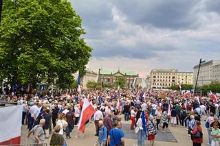 Wiec Donalda Tuska w Poznaniu. Tłumy ludzi na Placu Wolności [ZDJĘCIA]