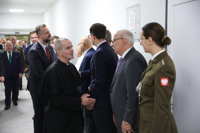 Nowoczesny tomograf w krakowskim szpitalu wojskowym. Sprzęt z funduszy KPO zaprezentował szef MON