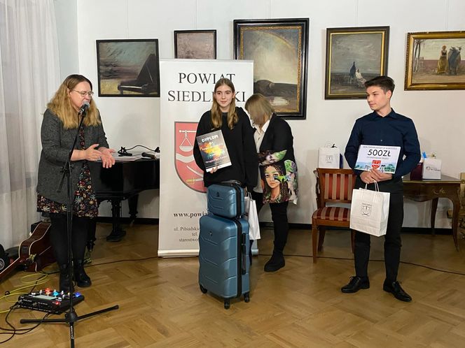 Laureaci konkursu fotograficznego „Przyjaźń bez barier” nagrodzeni