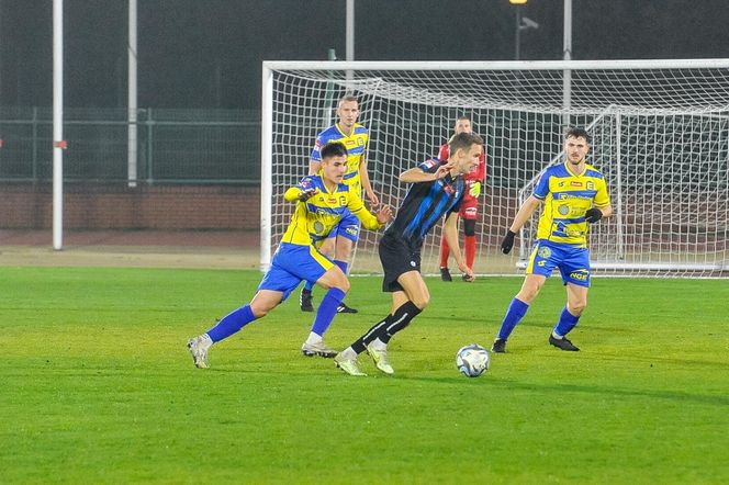 Elana Toruń - Zawisza Bydgoszcz 1:1, zdjęcia kibiców, opraw i piłkarzy ze Stadionu Miejskiego im. Grzegorza Duneckiego