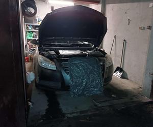 Radek i Robert naprawiali w garażu auto, zostali znalezieni martwi