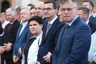 PiS modli się za Lecha Kaczyńskiego na Wawelu