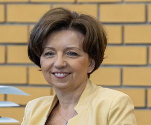 Głosiła dłuższą pracę, a sama wybrała emeryturę i sowitą odprawę
