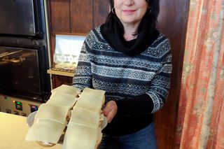 Pani Marta od 41 lat sprzedaje zapiekanki w Krakowie