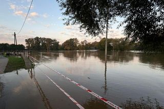 Wielka woda dotarła do lubuskiego. Zamknięto ulice i most