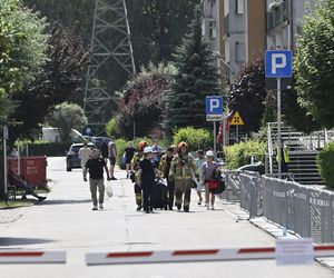 Mieszkańcy Ząbek wracają do swoich mieszkań po najpotrzebniejsze rzeczy