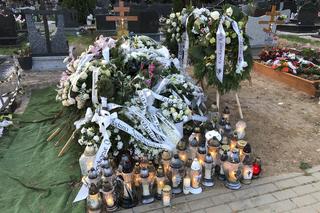 Grób Oli utonął w kwiatach. Tak bliscy pożegnali ukochaną Ksandrę