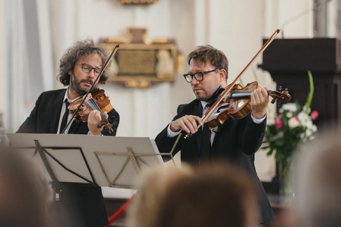 Koncert ku pamięci Pawła Adamowicza. Niezapomniany duet w Bazylice Mariackiej 