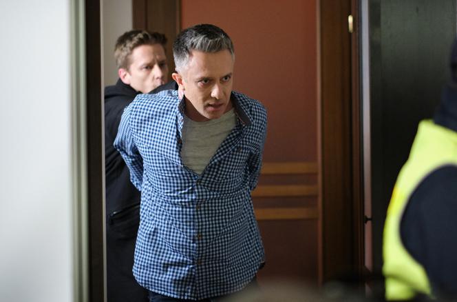 Na Wspólnej odc. 3252. Mirek Bradnik (Łukasz Płoszajski), Robert Tadeusiak (Dariusz Wnuk)
