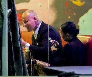 Artur Szpilka na sushi z najbliższymi po premierze filmu Szpilka