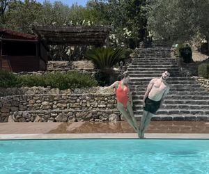 Olga Frycz i Albert Kosiński w basenie