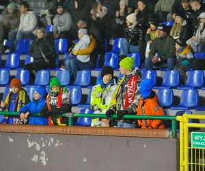 Elana Toruń - Zawisza Bydgoszcz 1:1, zdjęcia kibiców, opraw i piłkarzy ze Stadionu Miejskiego im. Grzegorza Duneckiego