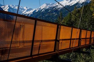 Najnowsza atrakcja turystyczna w dolinie Stubai: nowy most wiszący