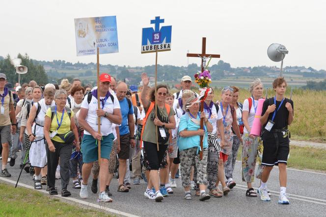 Śpiewający dzień lubelskich pątników na szlaku do Jasnej Góry!