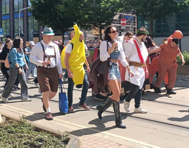 Korowód studencki rozpoczyna Juwenalia Śląskie 2025 w Katowicach