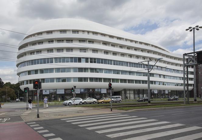 Budynki inspirowane jajkiem.