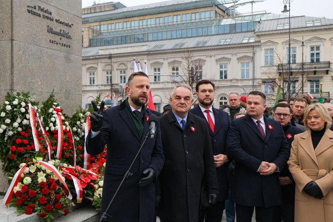 Prezydent złożył wieńce przed pomnikiem