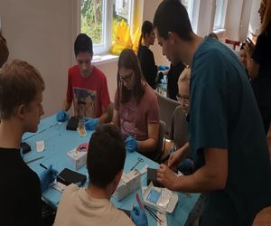  Szpital otworzył się na licealistów - pokazał zawód chirurga od podszewki
