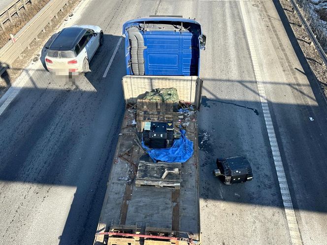 Wypadek na S8 ciężarówka wiozłą silnik Pendolino 