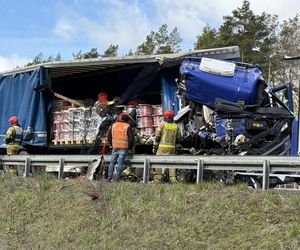 Śmiertelny wypadek na S8! Jedna osoba nie żyje po zderzeniu trzech 