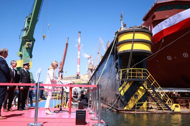 Wodowanie ORP Jerzy Różycki