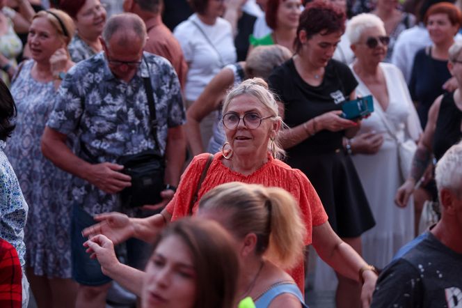 Potańcówka na Rynku w Katowicach 16 sierpnia 2025
