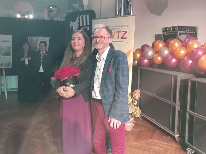 Jubileusz stowarzyszenia "Nasz Dom - Nasz Świat" i Warsztatów Terapiii Zajęciowej w Lesznie
