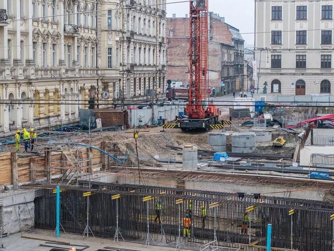 Budowa przystanku Śródmieście w Łodzi styczeń 2025