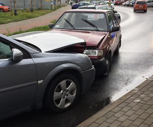 Wypadek przy ulicy Portowej w Grudziądzu. Zderzyły się dwa auta osobowe