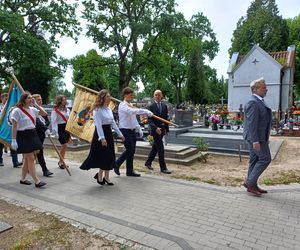 Pamięć o powstańcach żyje w Ostrzeszowie. Ulicami miasta przeszedł Marsz Pamięci [ZDJĘCIA]