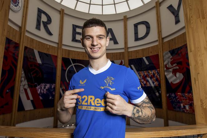 Transferowa ofensywa Lecha. Bardzo możliwy powrót do Polski piłkarza Glasgow Rangers [NASZ NEWS]