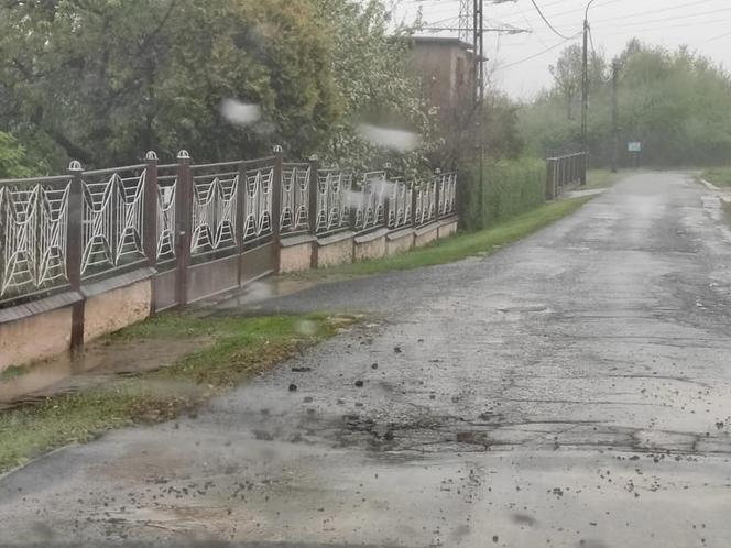 Burze i ulewy na Śląsku. Setki interwencji straży pożarnej [ZDJĘCIA]