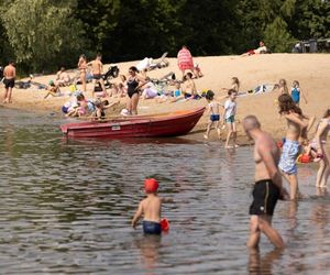 Otwierają popularne kąpieliska we Wrocławiu. Sprawdź, gdzie wybrać się nad wodę