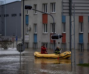 Woda porwała auto z czterema osobami! Tajemniczy finał sprawy