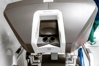 Robot DaVinci w Szpitalu Uniwersyteckim w Krakowie. Nie operuje za chirurga