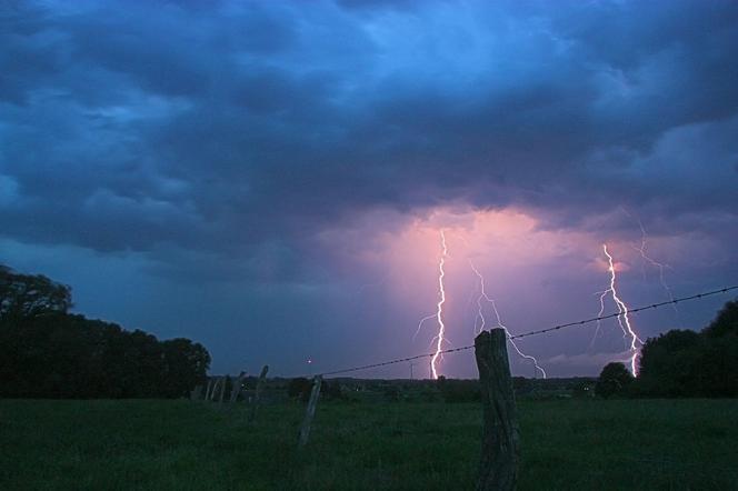 Burze nad Wielkopolską. Alert IMGW. Gdzie jest burza?