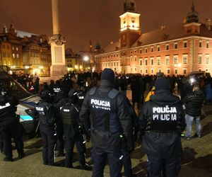 Duże utrudnienia w Warszawie. Tramwaj i autobusy pojadą objazdami. Gdzie spodziewać się zamkniętych ulic?