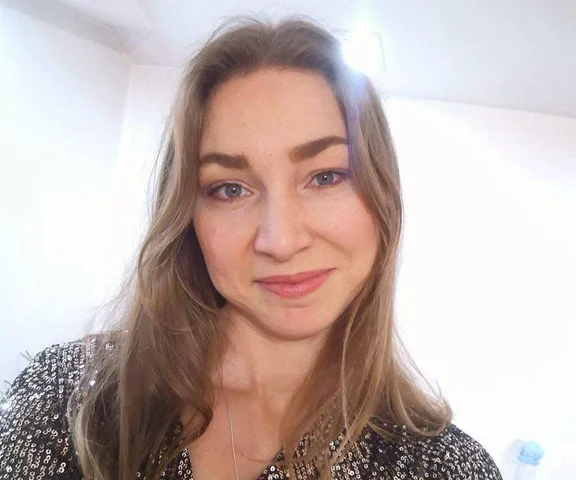 Edyta wyszła nagle z domu. Mija kolejna godzina