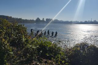 Poszukiwania Karoliny Wróbel. Wypompowali całą wodę ze stawu