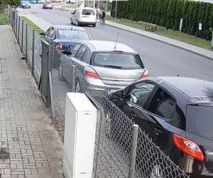 Wyprzedzając nastolatka na skrzyżowaniu, kobieta zajechała mu drogę