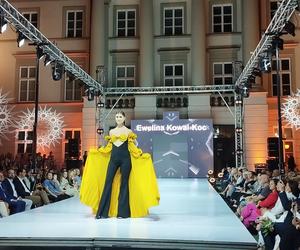 RADOM FASHION SHOW