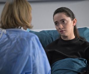 Pierwsza miłość, odcinek 4039: Angelika/Milena (Patrycja Franczak), jej matka Eliza (Anna Maria Sieklucka)