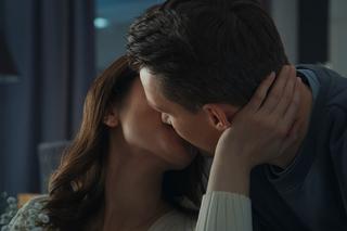 M jak miłość odc. 1725. Kasia Stawska (Paulina Lasota), Jakub Karski (Krzysztof Kwiatkowski)