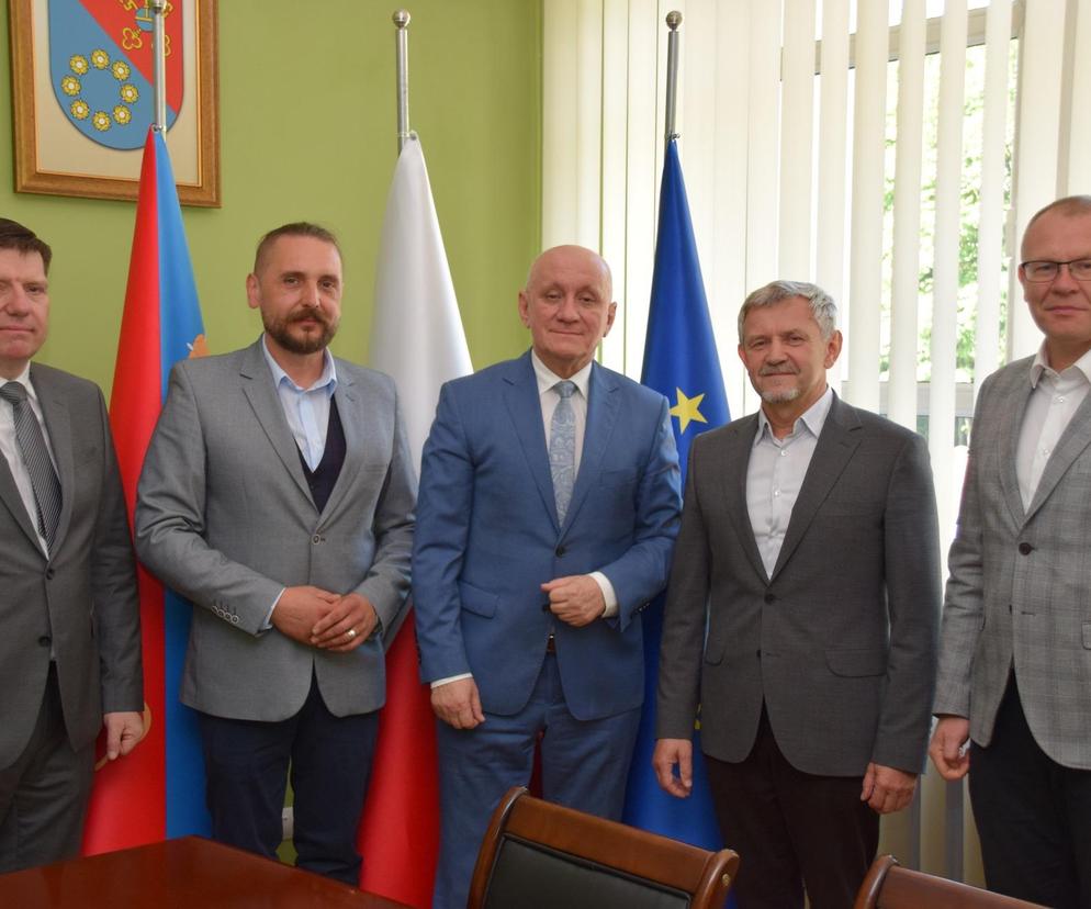 Debiutanci na start. Zmiany w samorządach