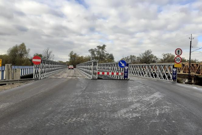 Most tymczasowy na rzece Kamienicy zostanie na kolejne miesiące 