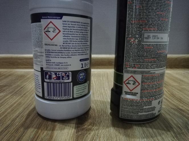 Butelki po niebezpiecznej chemii domowej